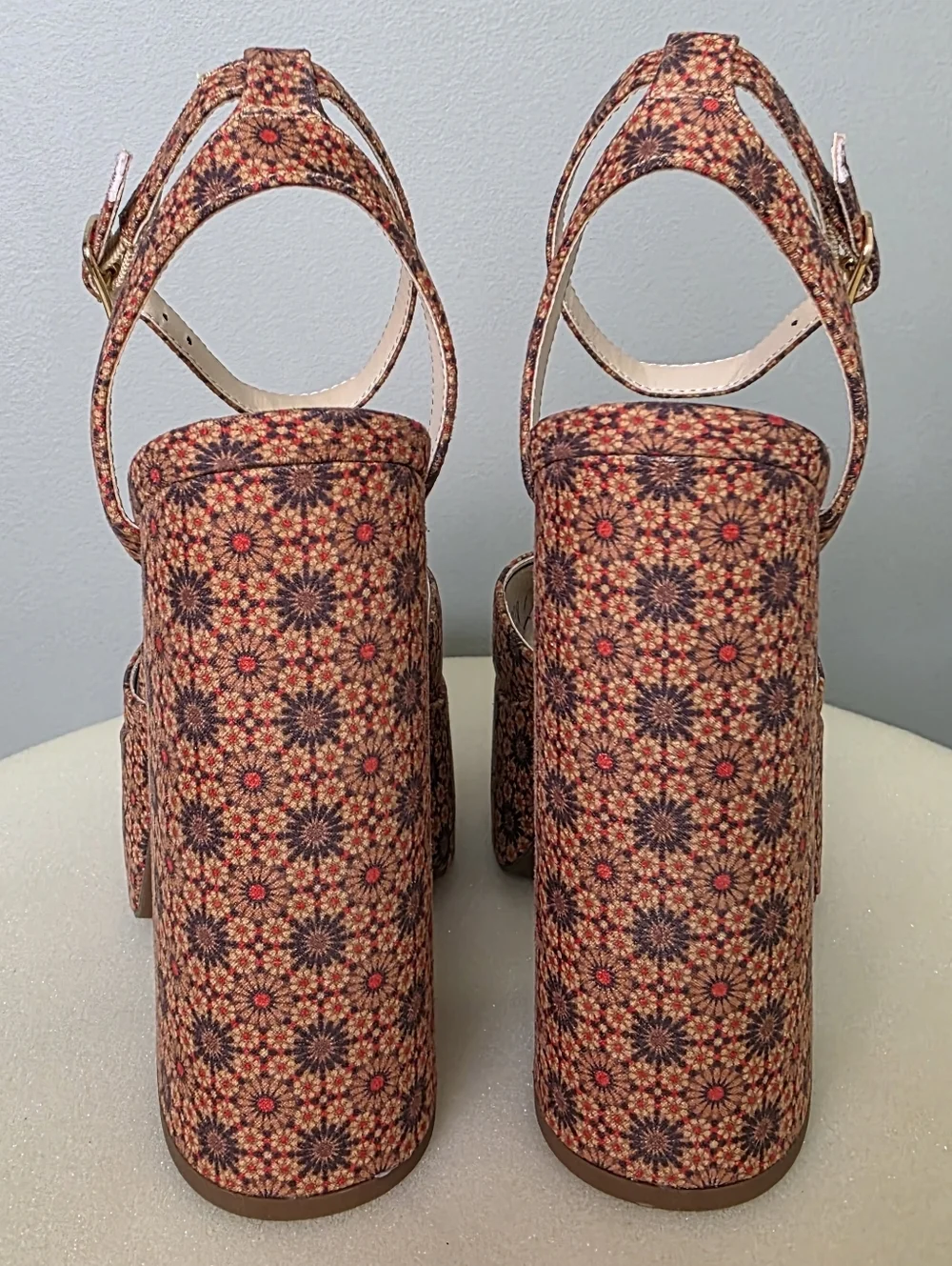 Jessica Simpson Skilla Floral Platform Pumps, Boho Geometric Print, Size 7.5 NEW
